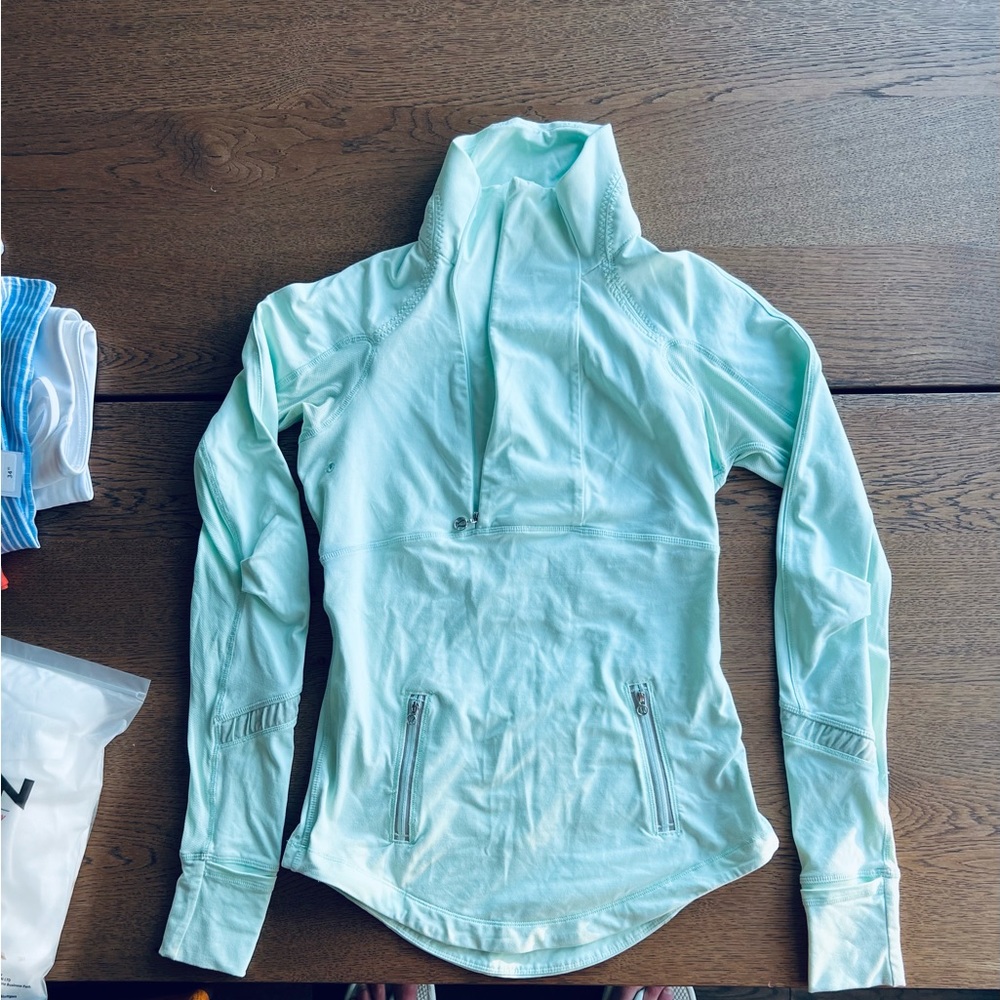 Lulu lemon thermal pull over